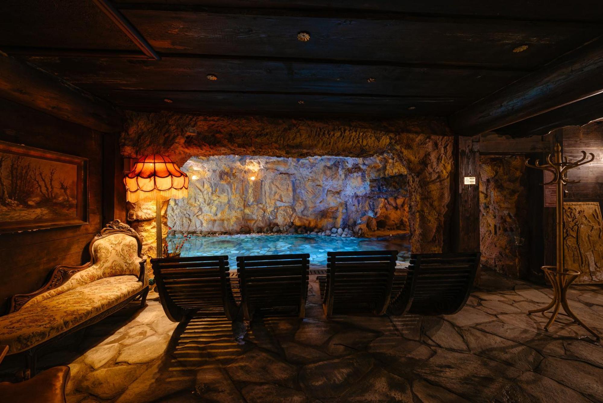 Sungarden Golf & Spa Resort Baciu  Buitenkant foto